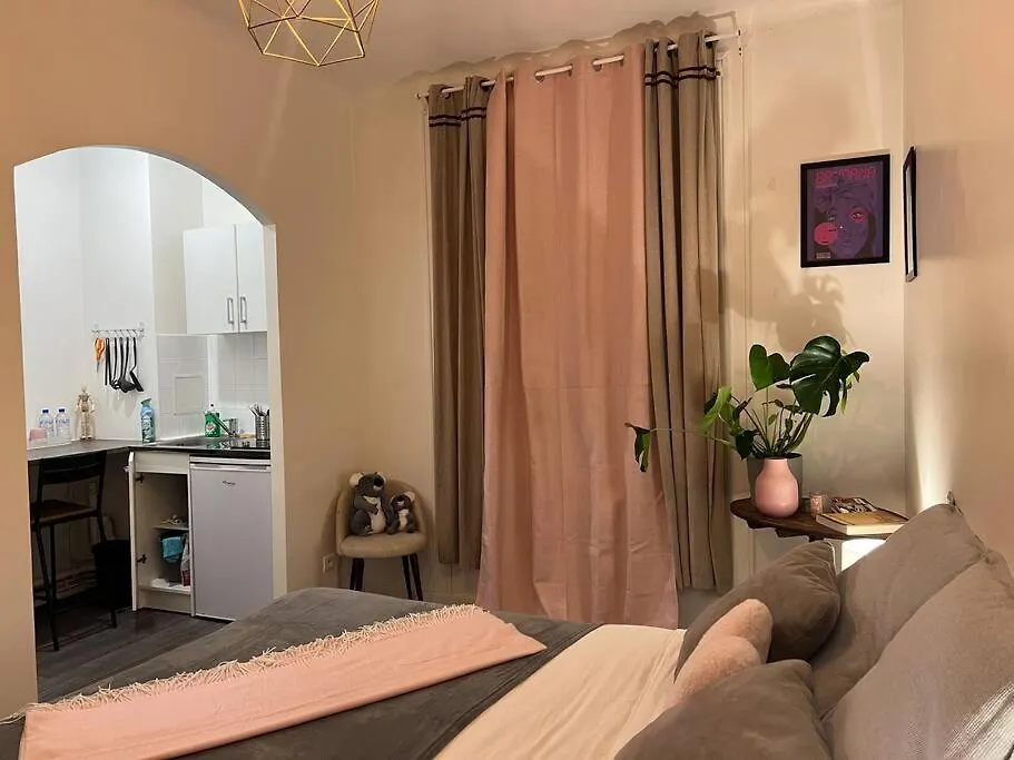 Warm Studio Next To Place Italie - Mp52b 아파트 파리